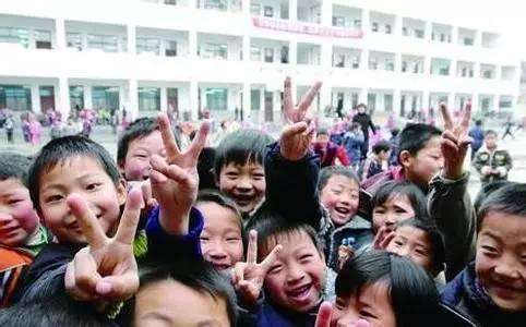教育股淪陷 民辦學校新政影響幾何